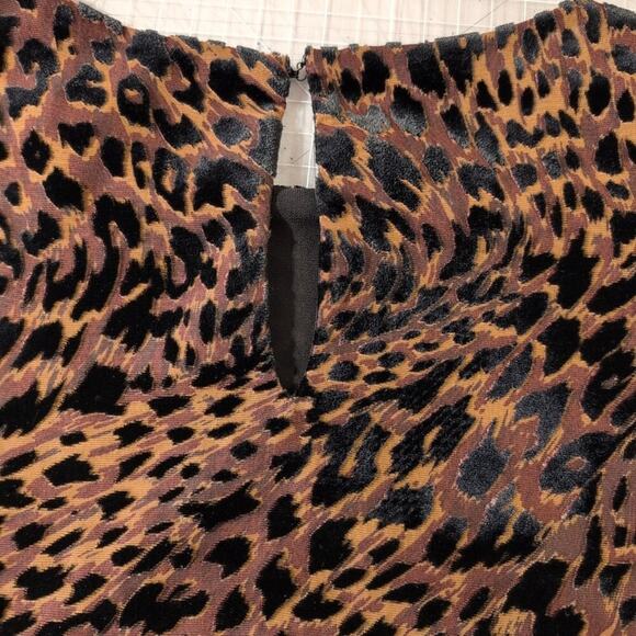 Elie Tahari Noelle Leopard Print Velvet Burnout Blouse, size Medium - Picture 3 of 12